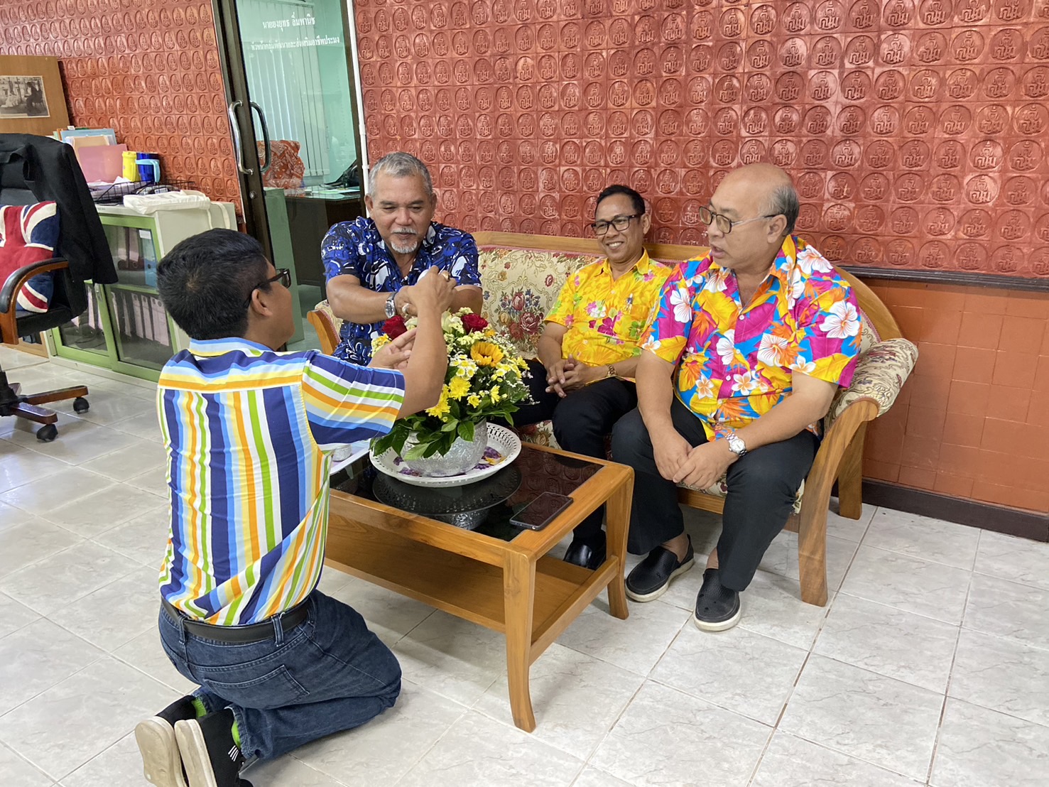 สำนักงานประมงจังหวัดพัทลุง  จัดกิจกรรม สืบสานประเพณีสงกรานต์  ประจำปีพุทธศักราช 2568