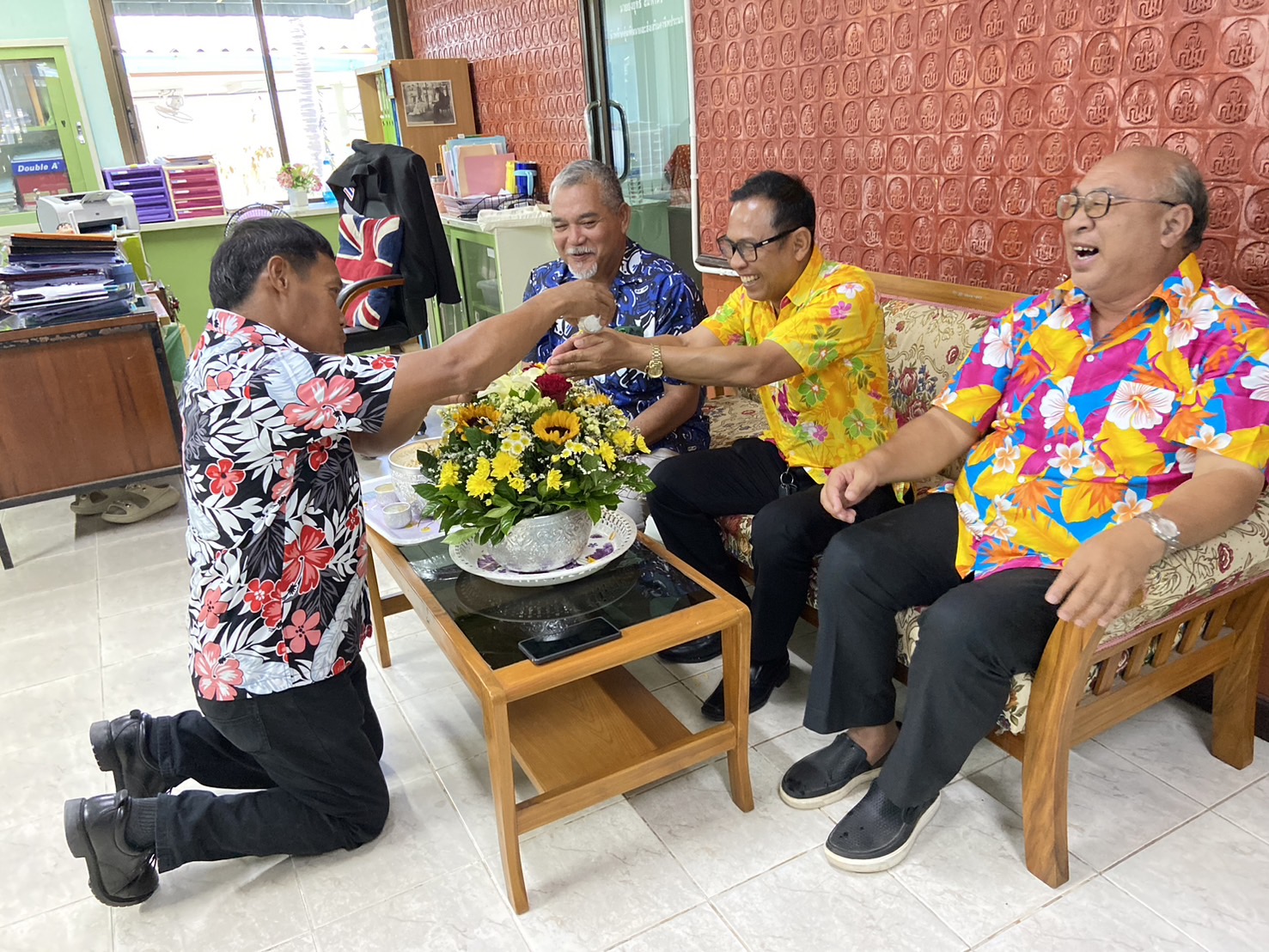 สำนักงานประมงจังหวัดพัทลุง  จัดกิจกรรม สืบสานประเพณีสงกรานต์  ประจำปีพุทธศักราช 2568