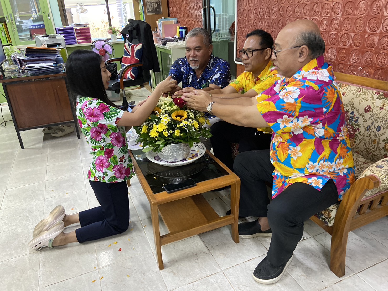 สำนักงานประมงจังหวัดพัทลุง  จัดกิจกรรม สืบสานประเพณีสงกรานต์  ประจำปีพุทธศักราช 2568