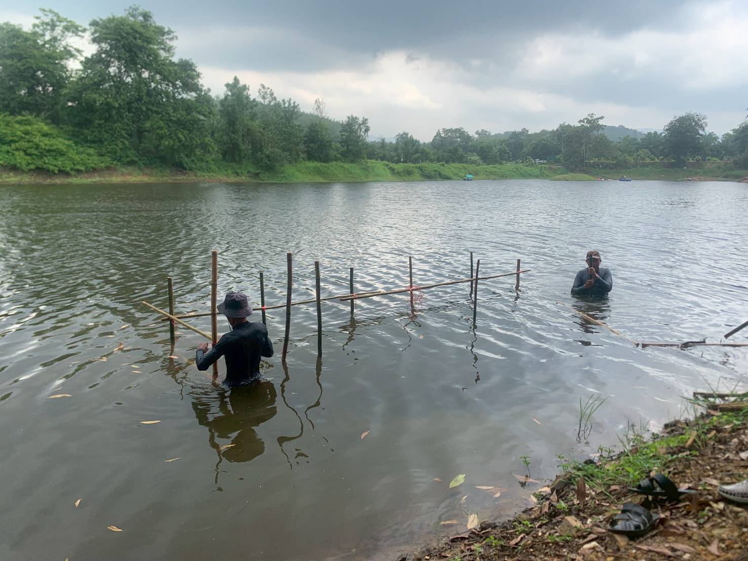 สร้างแหล่งอาหารธรรมชาติในแหล่งน้ำ ตามแผนงานยุทธศาสตร์การเกษตรสร้างมูลค่า  (ค่าใช้จ่ายในการเพิ่มผลผลิตสัตว์น้ำในแหล่งน้ำชุมชนเพื่อเพิ่มรายได้และลดค่าครองชีพประชาชน)