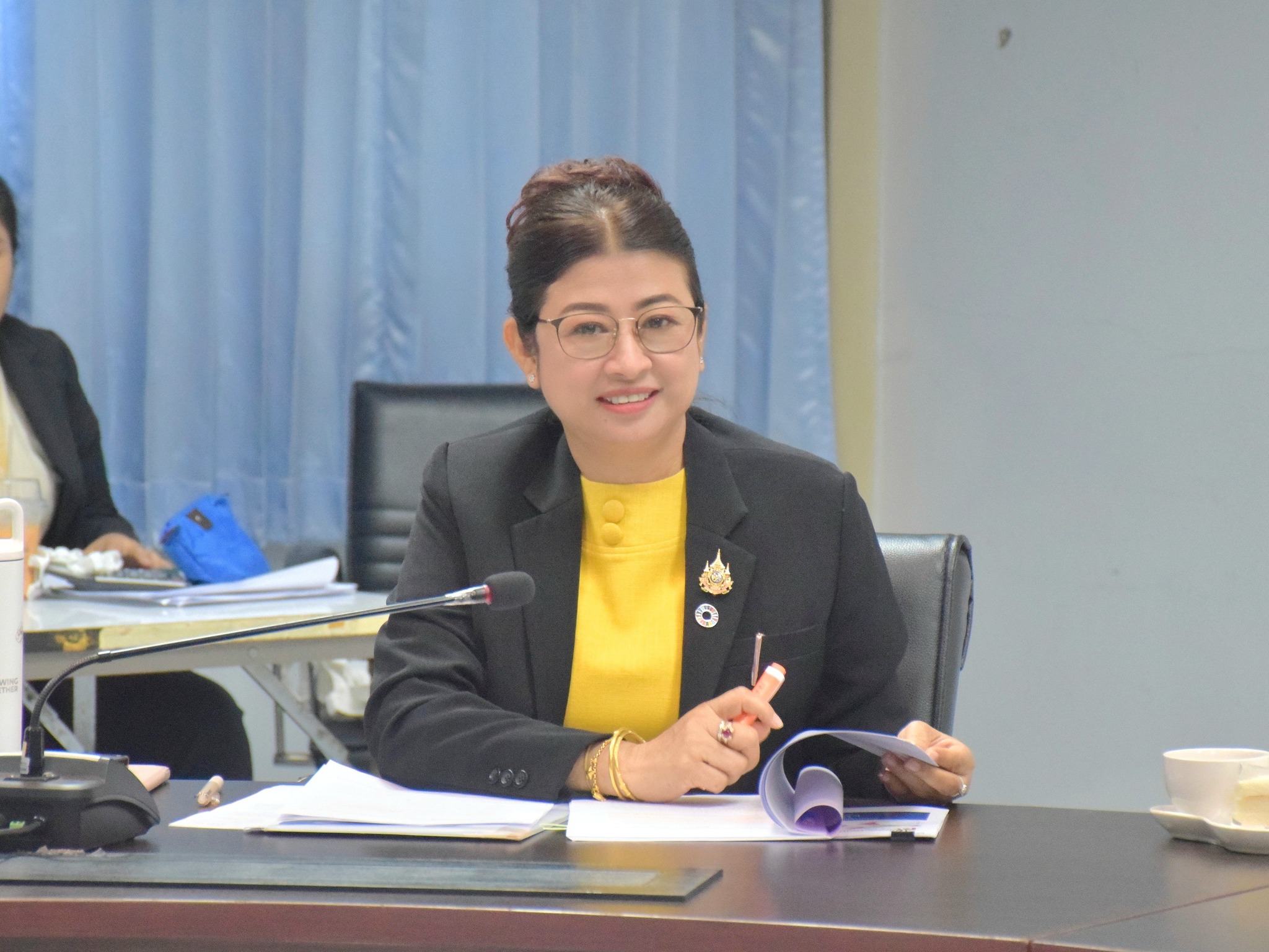ประชุมเพื่อพิจารณาแนวทางการกำหนดมาตรการเพื่อรองรับผลกระทบจากการที่สหรัฐอเมริกาประกาศใช้มาตรการทางภาษีตอบโต้ต่อประเทศเกินดุลการค้ากับสหรัฐฯ