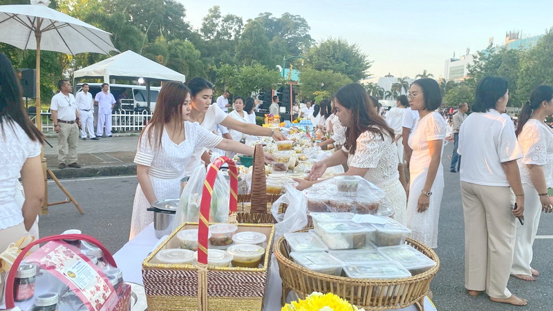 ร่วมโครงการร้อยใจไทย สืบสานราชธรรม ทั้งแผ่นดิน..คลิก