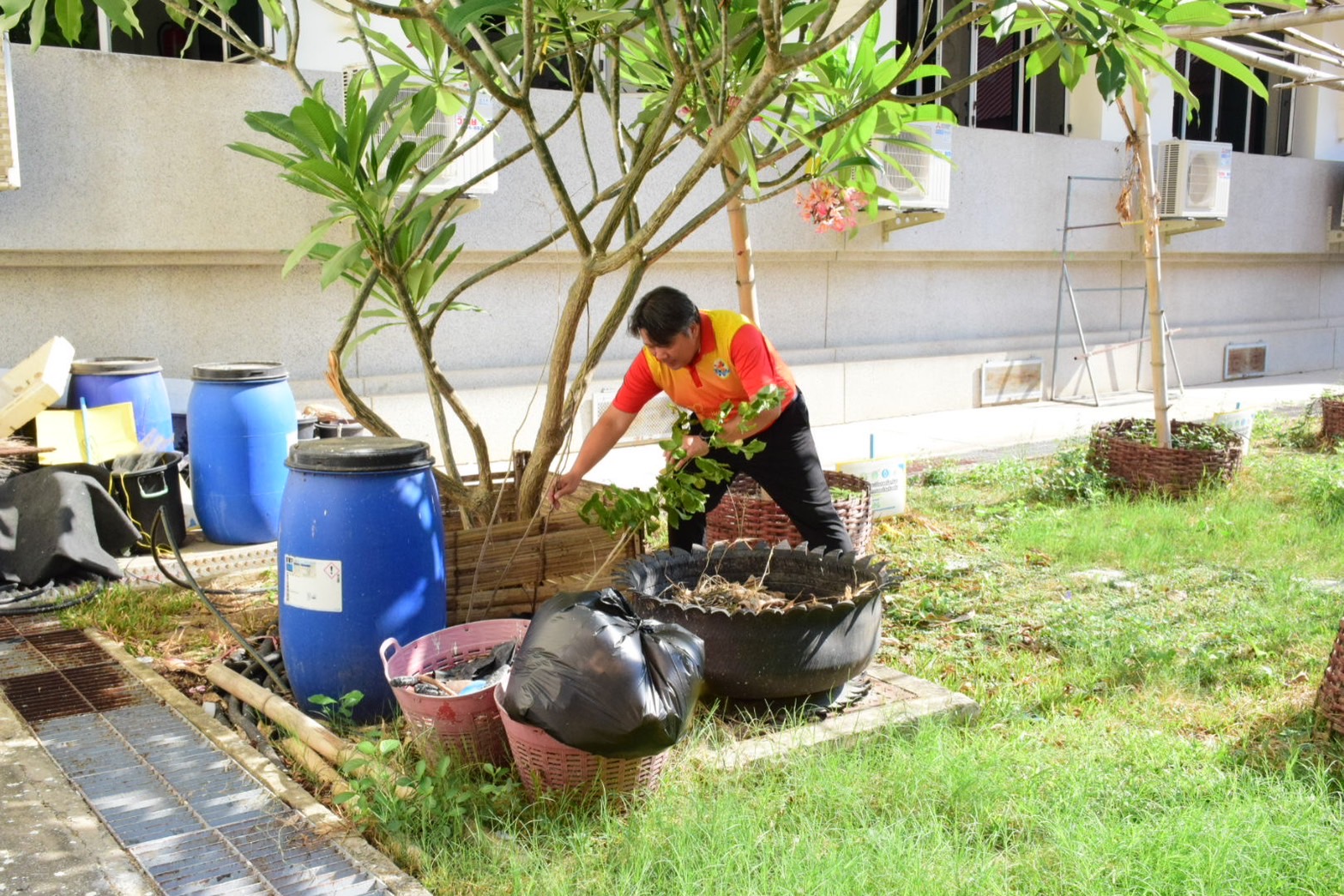 กิจกรรม Big Cleaning รอบศาลากลางจังหวัดนครสวรรค์..คลิก