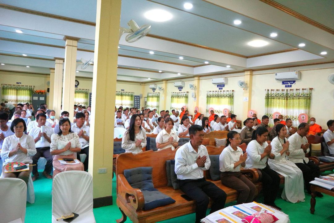 ประมงอำเภอลาดยาว พิธีเจริญพระพุทธมนต์ เฉลิมพระเกียรติพระบาทสมเด็จพระเจ้าอยู่หัว สมเด็จพระนางเจ้าสิริกิติ์พระบรมราชินีนาถ พระบรม ราชชนนีพันปีหลวง และสมเด็จพระนางเจ้าฯ พระบรมราชินี ประจำปี พุทธศักราช 2568