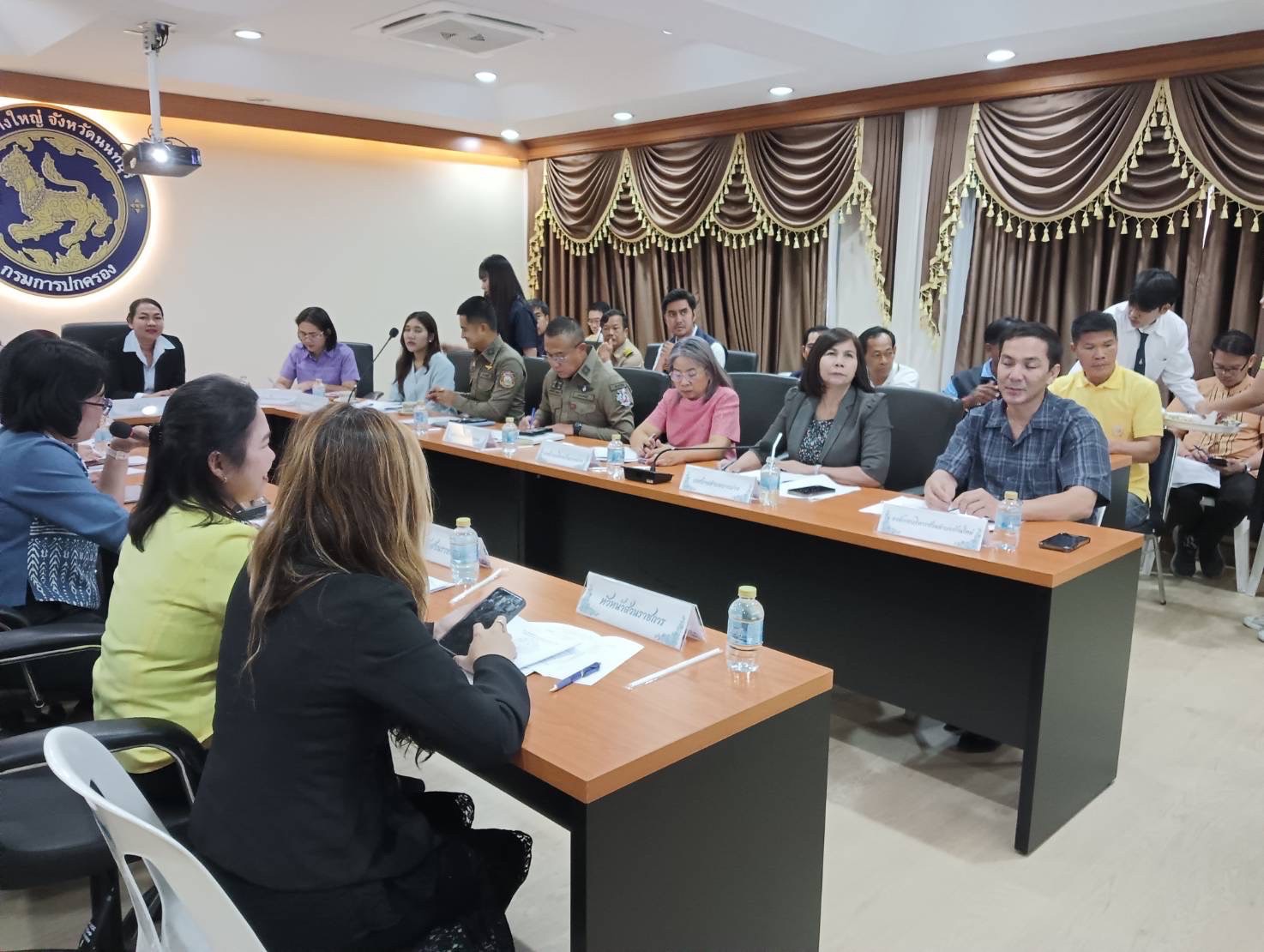 (อ.บางใหญ่) ประชุมหัวหน้าส่วนราชการ ผู้บริหารองค์กรปกครองส่วนท้องถิ่นและคณะกรรมการบริหารงานอำเภอแบบบูรณาการ (กบอ.) ครั้งที่ 5/2568