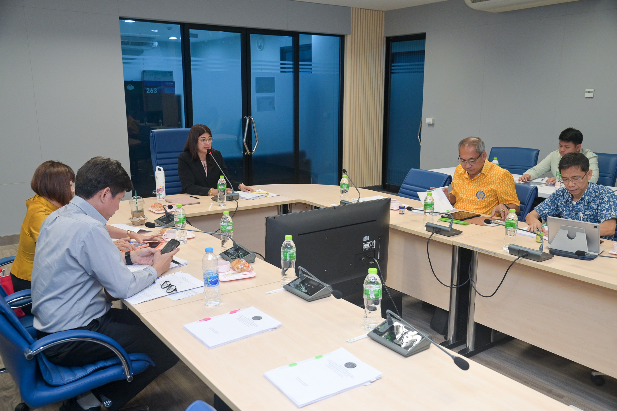 รองอธิบดีกรมประมง ประชุมคณะกรรมการขับเคลื่อนการดำเนินงานโครงการบริหารจัดการทรัพยากรประมง กิจกรรมบริหารจัดการทรัพยากรประมงน้ำจืด การเพิ่มผลผลิตสัตว์น้ำในแหล่งน้ำชุมชนเพื่อเพิ่มรายได้ และลดค่าครองชีพของประชาชน ครั้งที่ 3/2568..คลิก