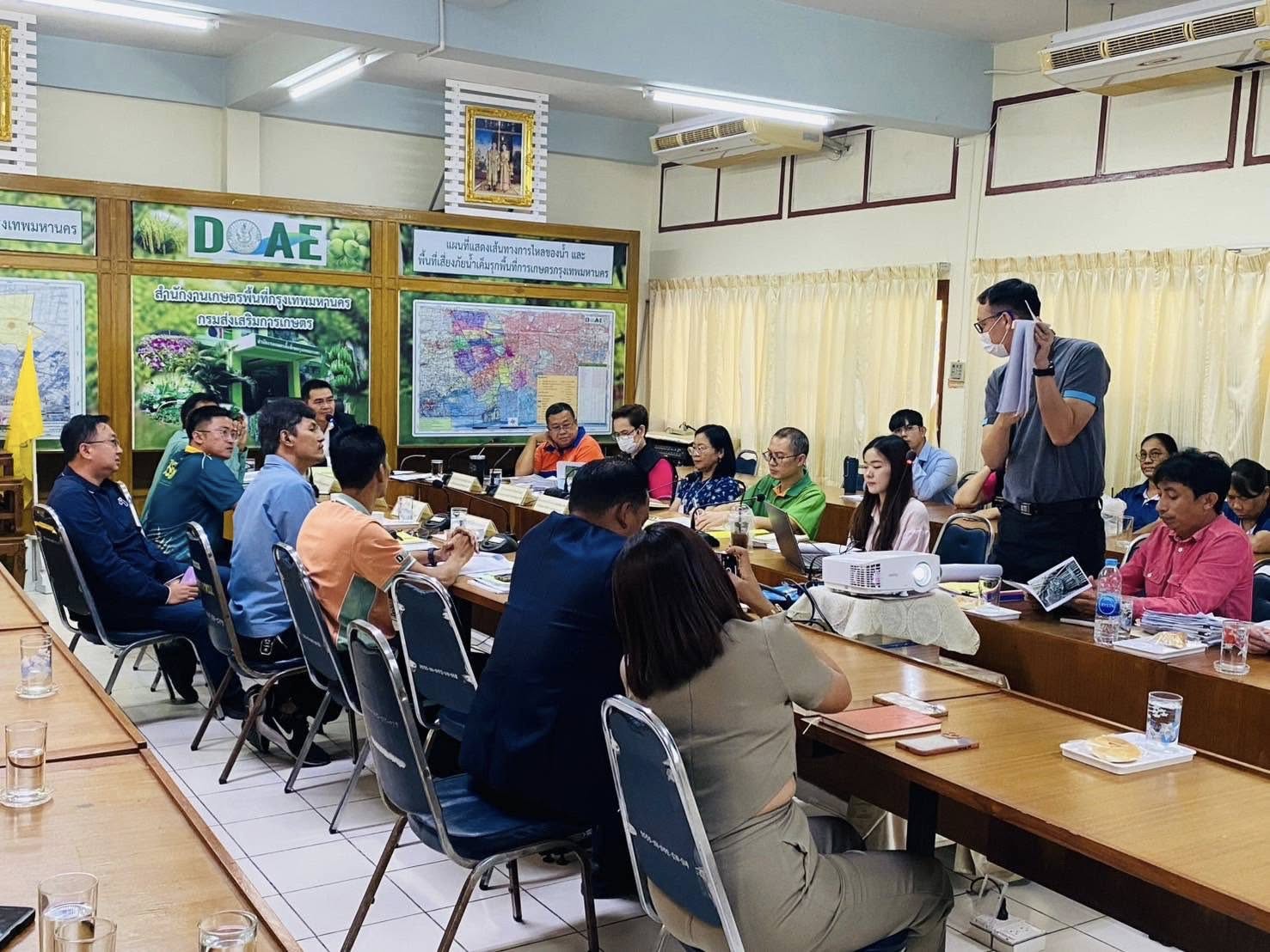 ประมงพื้นที่กรุงเทพมหานคร เข้าร่วมประชุมคณะทำงานให้ความช่วยเหลือผู้ประสบภัยพิบัติด้านการเกษตร กรุงเทพมหานคร