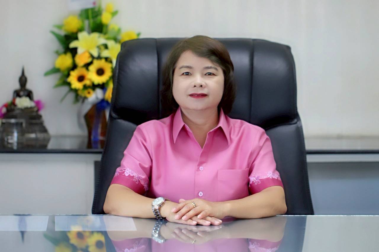 เจ้าหน้าที่จากกลุ่มเผยแพร่และประชาสัมพันธ์ สำนักเลขานุการ กรมประมง ได้เข้าเยี่ยมชมศูนย์วิจัยและพัฒนาการเพาะเลี้ยงสัตว์น้ำจืดสุพรรณบุรีเพื่อถ่ายทำวีดีทัศน์เรื่อง “การส่งเสริมการประกอบอาชีพแก่ผู้ประกอบธุรกิจประมง “ปลาม้า”