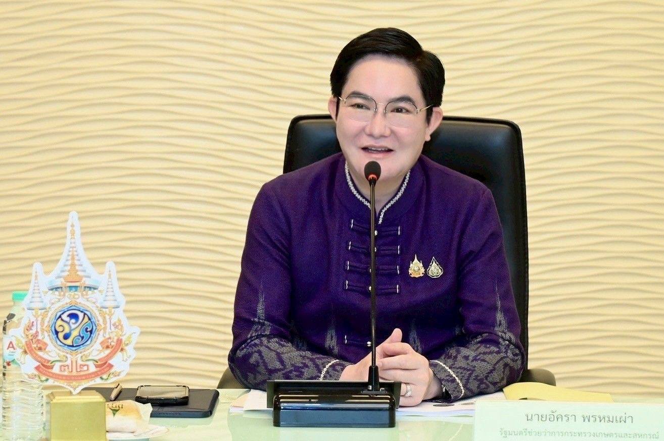 กรมประมงจับมือภาคเอกชน จัดคอร์สติวเข้ม ปั้น “ม้าน้ำ” สู่สัตว์น้ำเศรษฐกิจมูลค่าสูง ลุยเสริมศักยภาพให้เกษตรกร 5 จ. อันดามัน เร่งเพาะเลี้ยง – แปรรูป เพื่อขยายกำลังการผลิต รองรับตลาดการส่งออก และลดการจับจากธรรมชาติ..คลิก