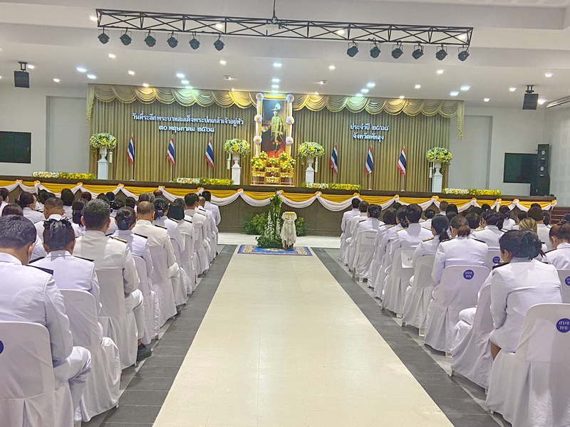 ร่วมพิธีวางพวงมาลาถวายราชสักการะ เนื่องในวันที่ระลึก พระบาทสมเด็จพระปกเกล้าเจ้าอยู่หัว ประจำปี 2568..คลิก