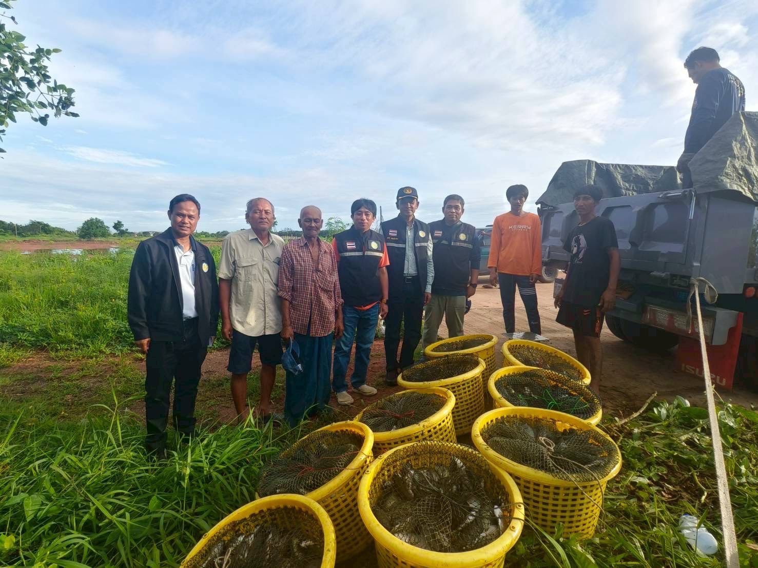 สำนักงานประมงพื้นที่กรุงเทพมหานคร ลงพื้นที่รับซื้อปลาหมอคางดำ ตามโครงการควบคุมและกำจัดประชากรปลาหมอคางดำ ปีงบประมาณ 2568