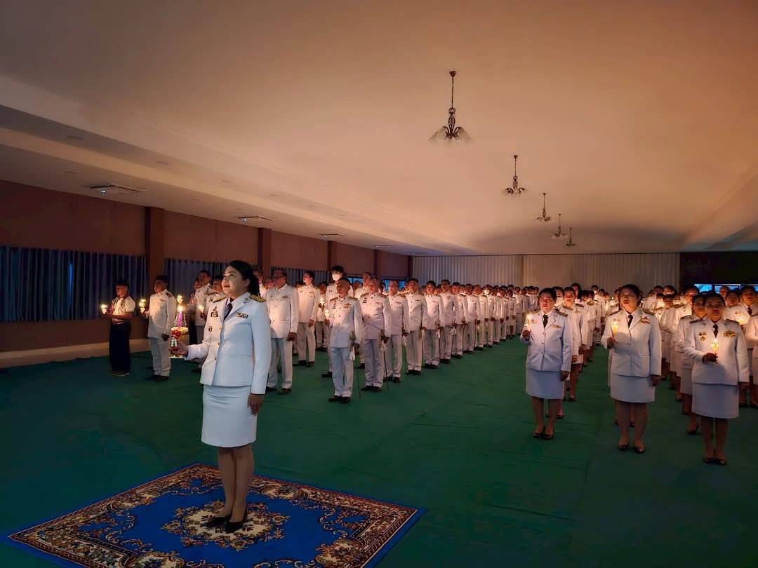 ประมงอำเภอลาดยาว ร่วมพิธีถวายเครื่องราชสักการะและวางพานพุ่ม และพิธีจุดเทียนถวายพระพรชัยมงคล เนื่องในโอกาสวันเฉลิมพระชนมพรรษาสมเด็จพระนางเจ้าฯ พระบรมราชินี