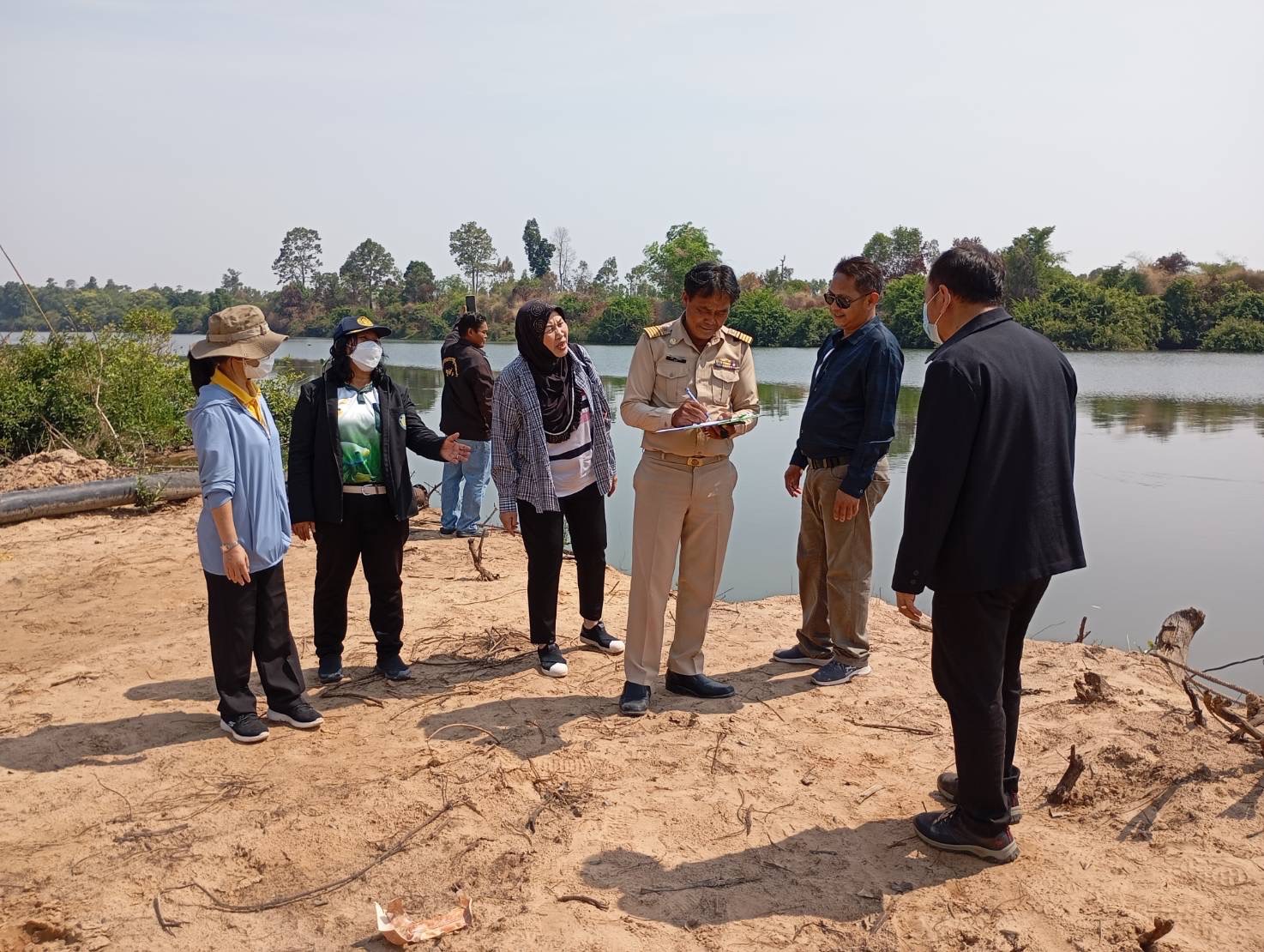 “ประมงศรีสะเกษ ตรวจสอบพื้นที่ขออนุญาตแก้ไขเปลี่ยนแปลงที่จับสัตว์น้ำ”..คลิก