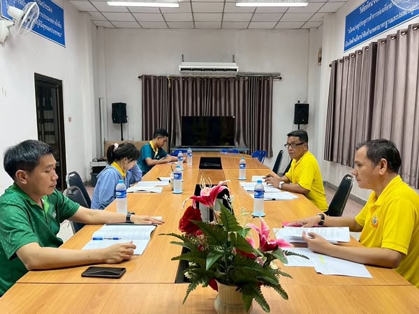 ประชุมคณะกรรมการตรวจรับพัสดุงานจัดซื้อพันธุ์สัตว์น้ำ..คลิก