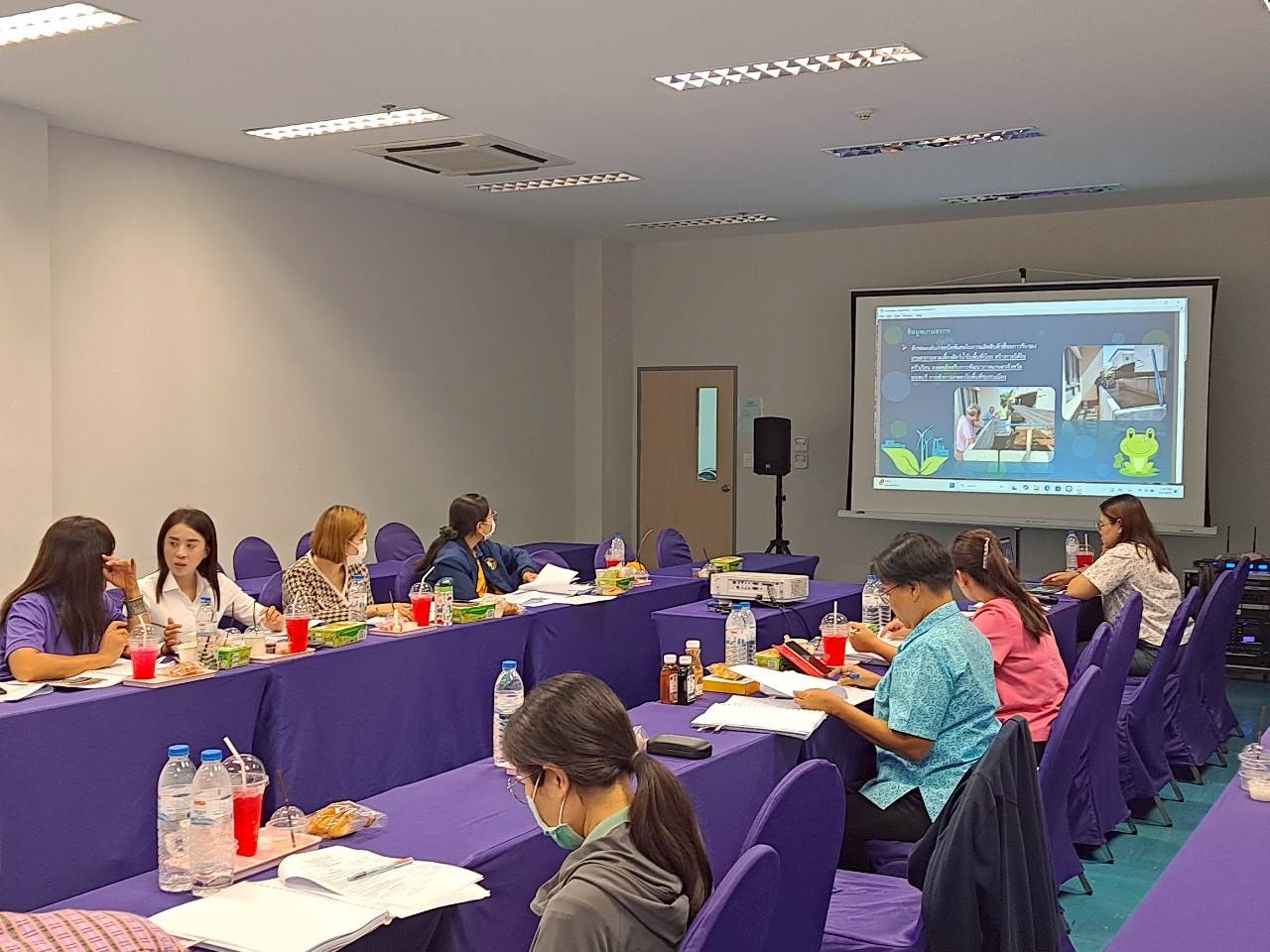 การประชุมคณะกรรมการพิจารณาขับเคลื่อนการรับรองสินค้าและบริการนนทบุรีการันตี  ด้านการเกษตร ครั้งนี้ 3 ประจำปีงบประมาณ 2568..คลิก