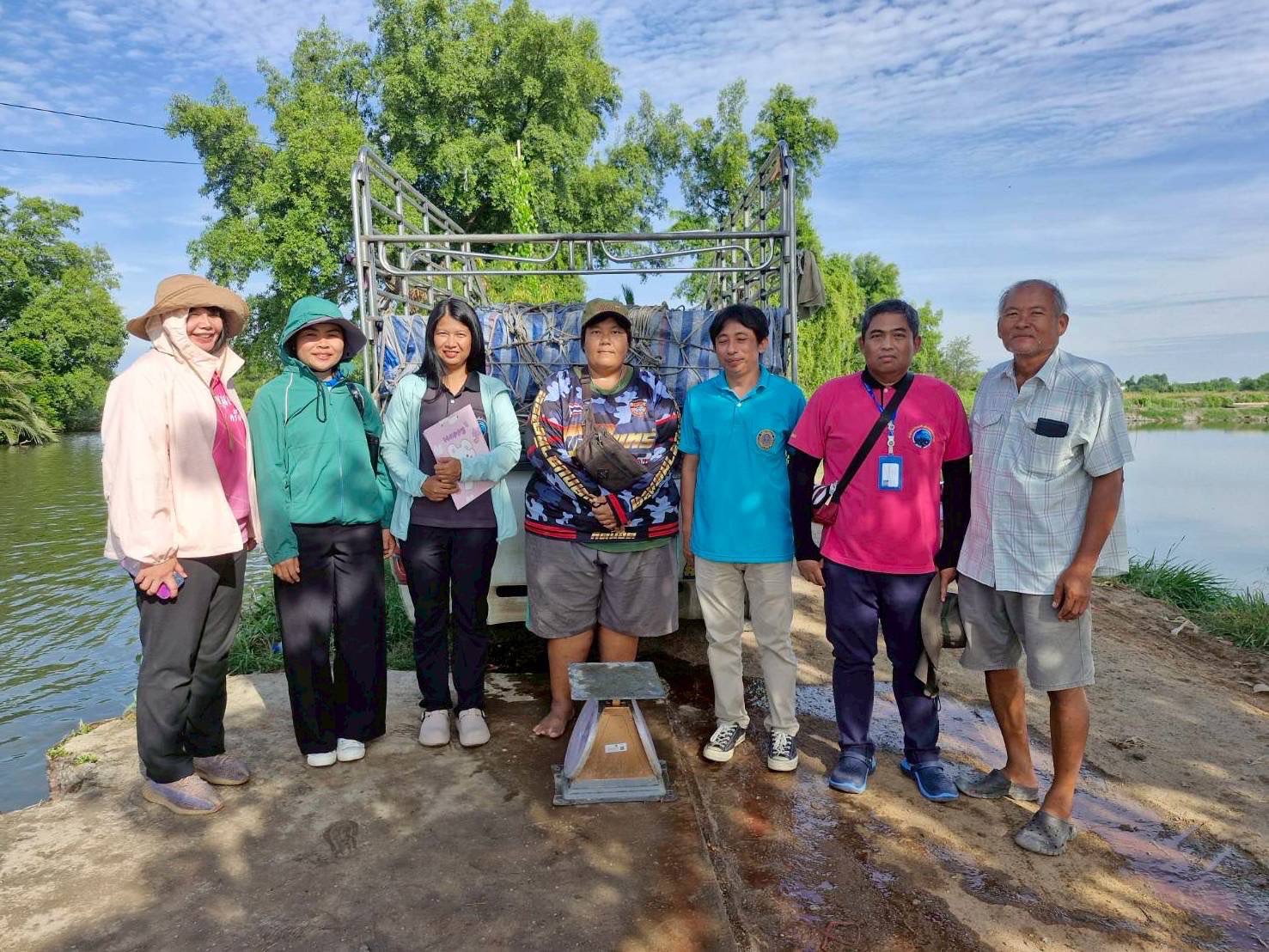 สำนักงานประมงพื้นที่กรุงเทพมหานคร ลงพื้นที่รับซื้อปลาหมอคางดำ ตามโครงการควบคุมและกำจัดประชากรปลาหมอคางดำ ปีงบประมาณ 2568