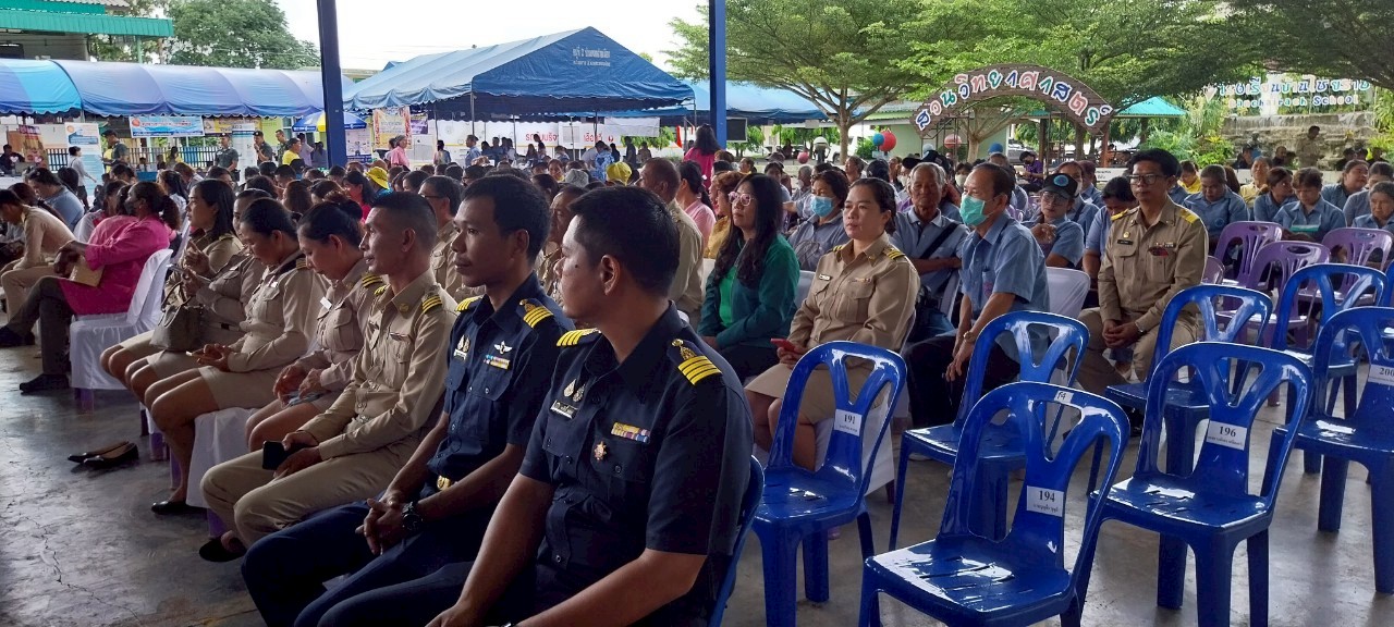 ร่วมโครงการ หน่วยบำบัดทุกข์ บำรุงสุข สร้างรอยยิ้มให้ประชาชน จังหวัดเคลื่อนที่จังหวัดประจวบคีรีขันธ์