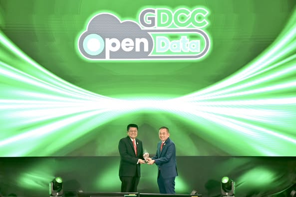 กรมประมง...คว้ารางวัล GDCC GOV Cloud 2568 พัฒนาระบบ “การออกใบอนุญาตประมงพื้นบ้าน” ยกระดับบริการเศรษฐกิจสู่ยุคดิจิทัล..คลิก