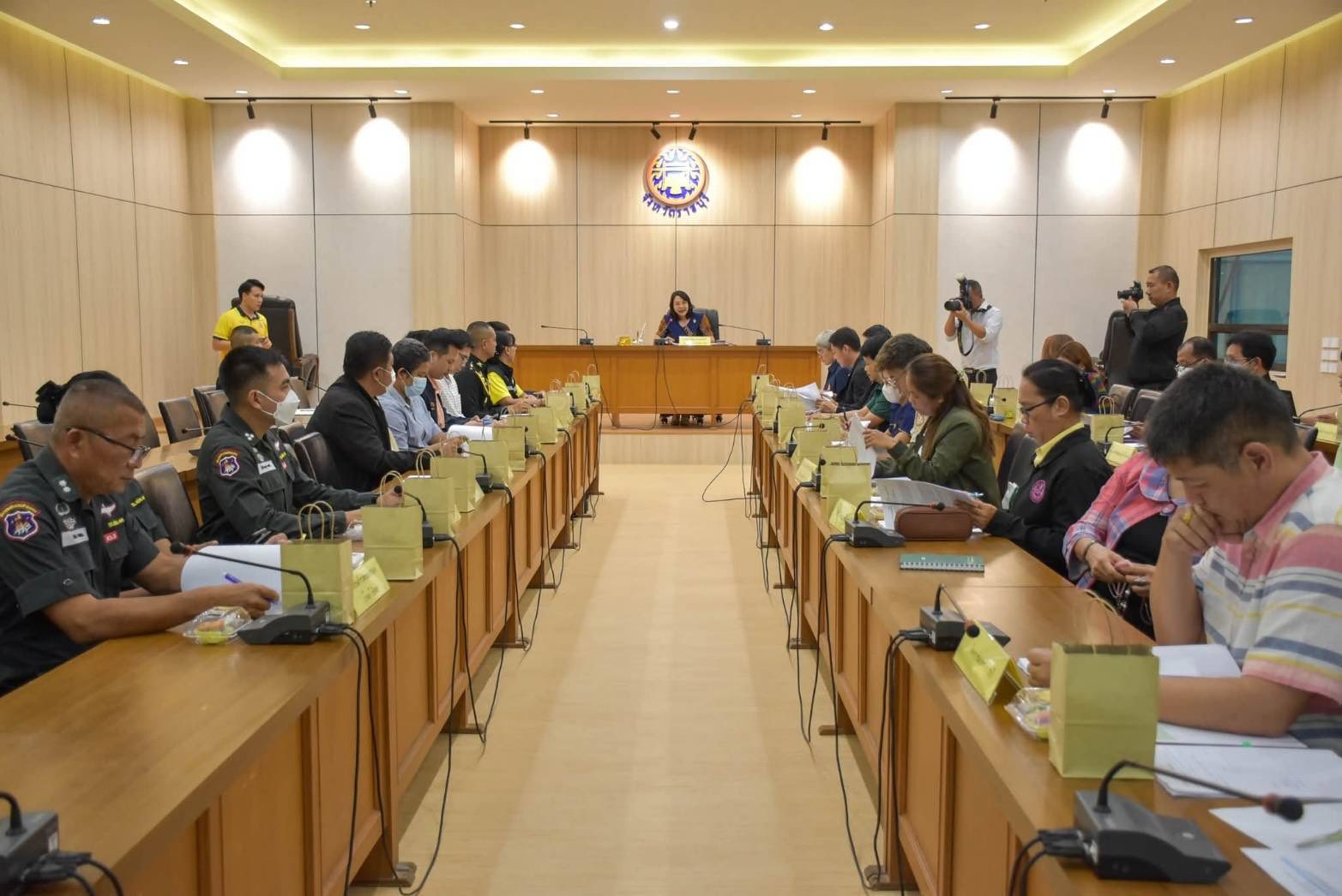 เข้าร่วมประชุมคณะกรรมการติดตามและขับเคลื่อนโครงการอันเนื่องมาจากพระราชดำริ จังหวัดราชบุรีครั้งที่ 2/2568..คลิก