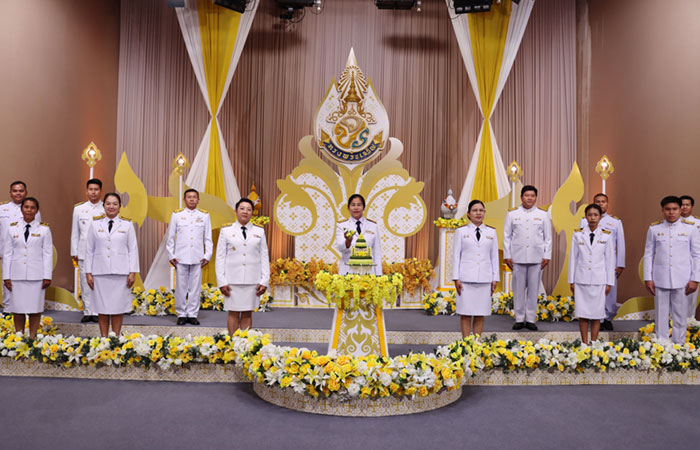 ร่วมบันทึกเทปถวายพระพร เนื่องในโอกาสมหามงคลวันเฉลิมพระชนมพรรษา พระบาทสมเด็จพระปรเมนทรรามาธิบดี ศรีสินทรมหาวชิราลงกรณ พระวชิรเกล้าเจ้าอยู่หัว