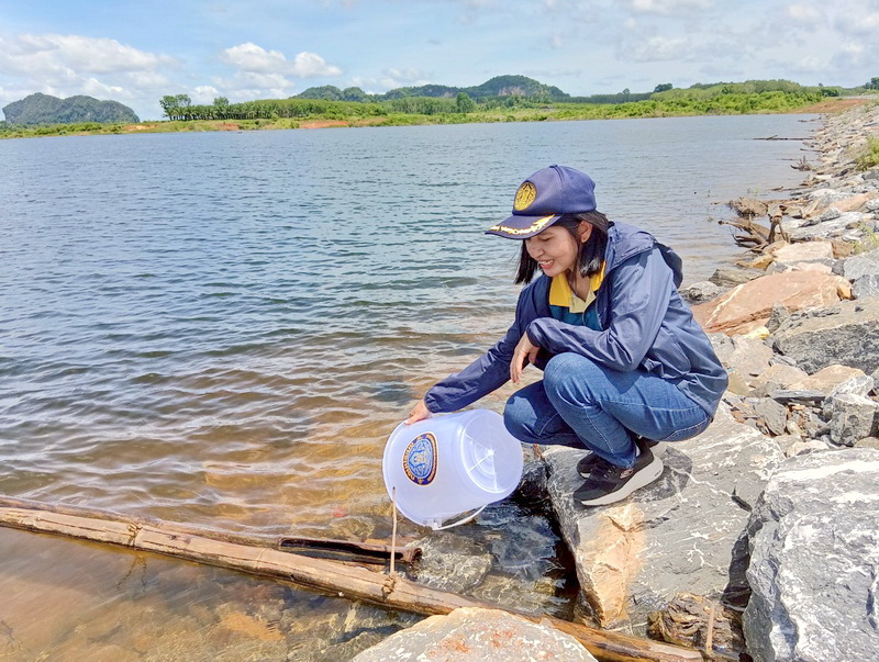 ร่วมปล่อยพันธุ์สัตว์น้ำ ลงสู่อ่างเก็บน้ำคลองสังข์อันเนื่องมาจากพระราชดำริ จังหวัดนครศรีธรรมราช..คลิก
