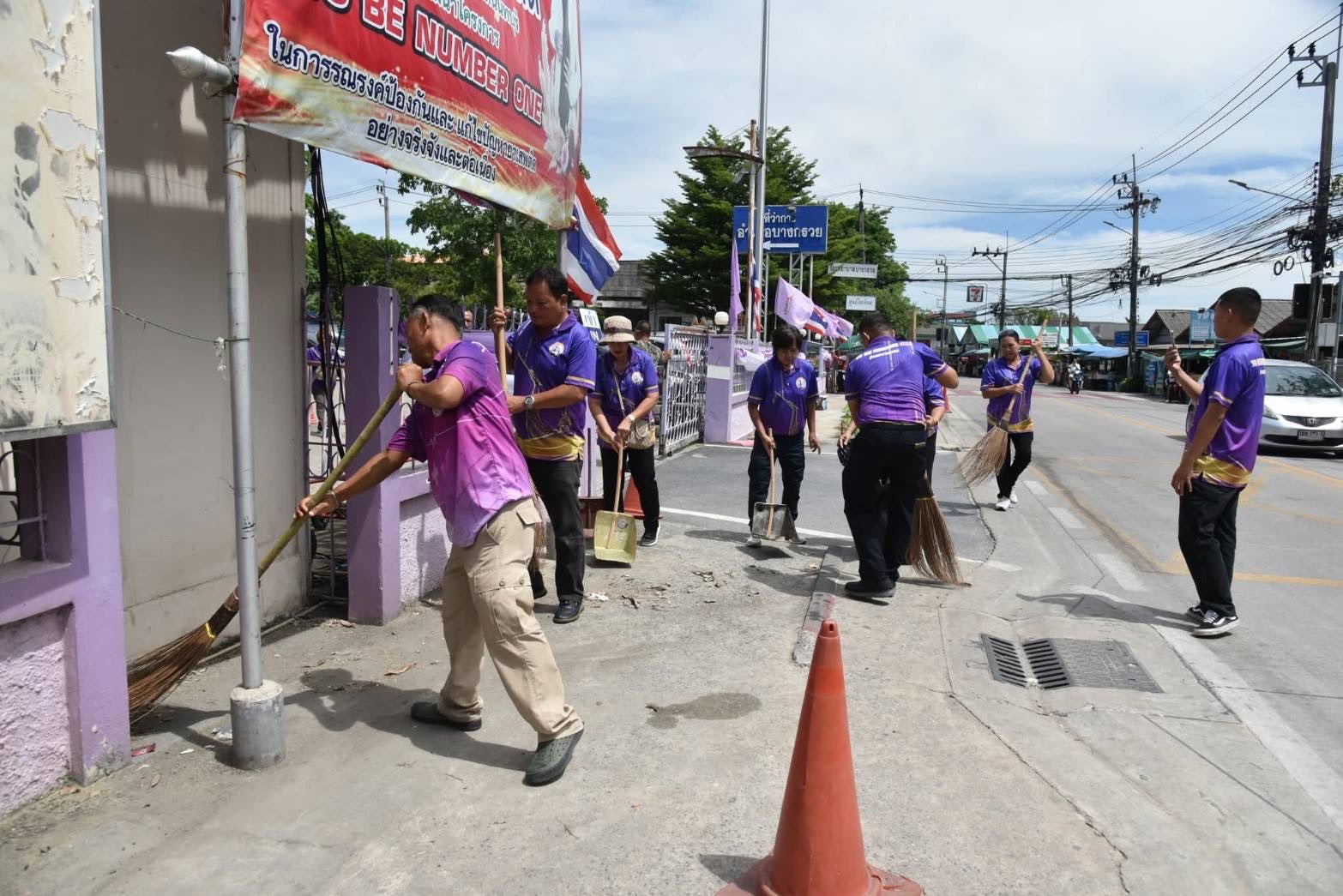 (อ.บางกรวย) โครงการนนทบุรีน่าอยู่ เฉลิมพระเกียรติสมเด็จพระนางเจ้าฯ พระบรมราชินี เนื่องในโอกาสวันเฉลิมพระชนมพรรษา 3 มิถุนายน 2568