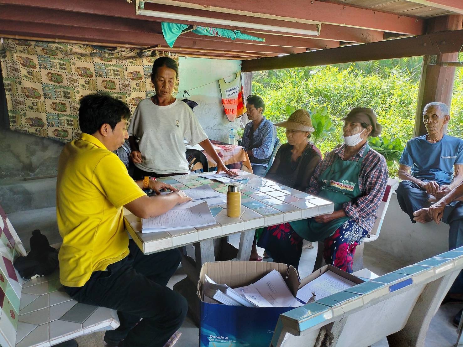 สำนักงานประมงพื้นที่กรุงเทพมหานคร ลงพื้นที่ให้บริการรับขึ้นทะเบียน /ต่อทะเบียนเกษตรกรผู้เพาะเลี้ยงสัตว์น้ำ (ทบ.1) และปรับปรุงทะเบียนเกษตรกรผู้เพาะเลี้ยงสัตว์น้ำ ประจำปี 2568