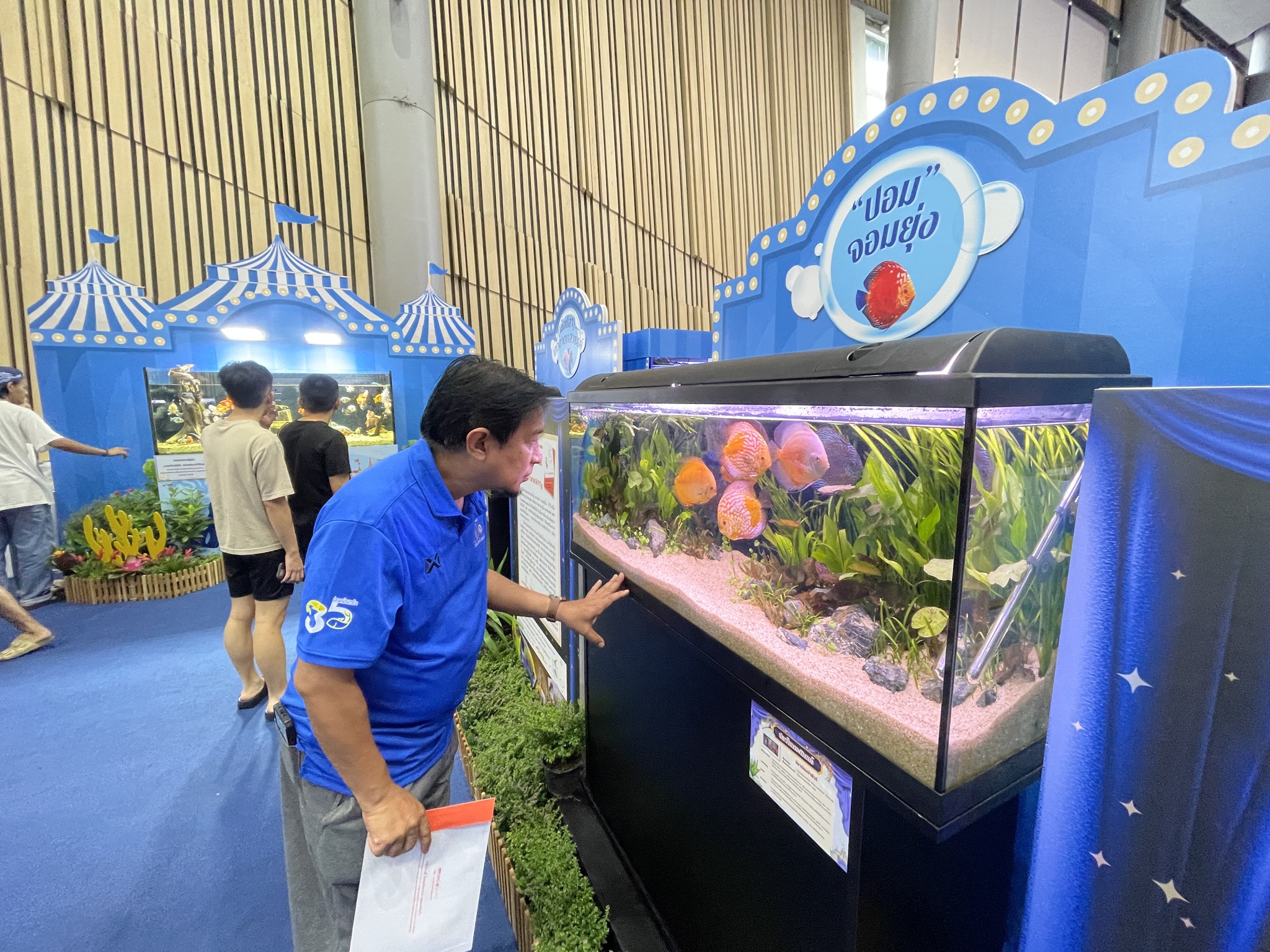 รองอธิบดีกรมประมง เยี่ยมชมงานวันประมงน้อมเกล้าฯ ครั้งที่ 35 ภายใต้แนวคิด FISHTIVAL (Fish Festival) เทศกาลสัตว์น้ำที่ยิ่งใหญ่ที่สุดในประเทศไทย..คลิก