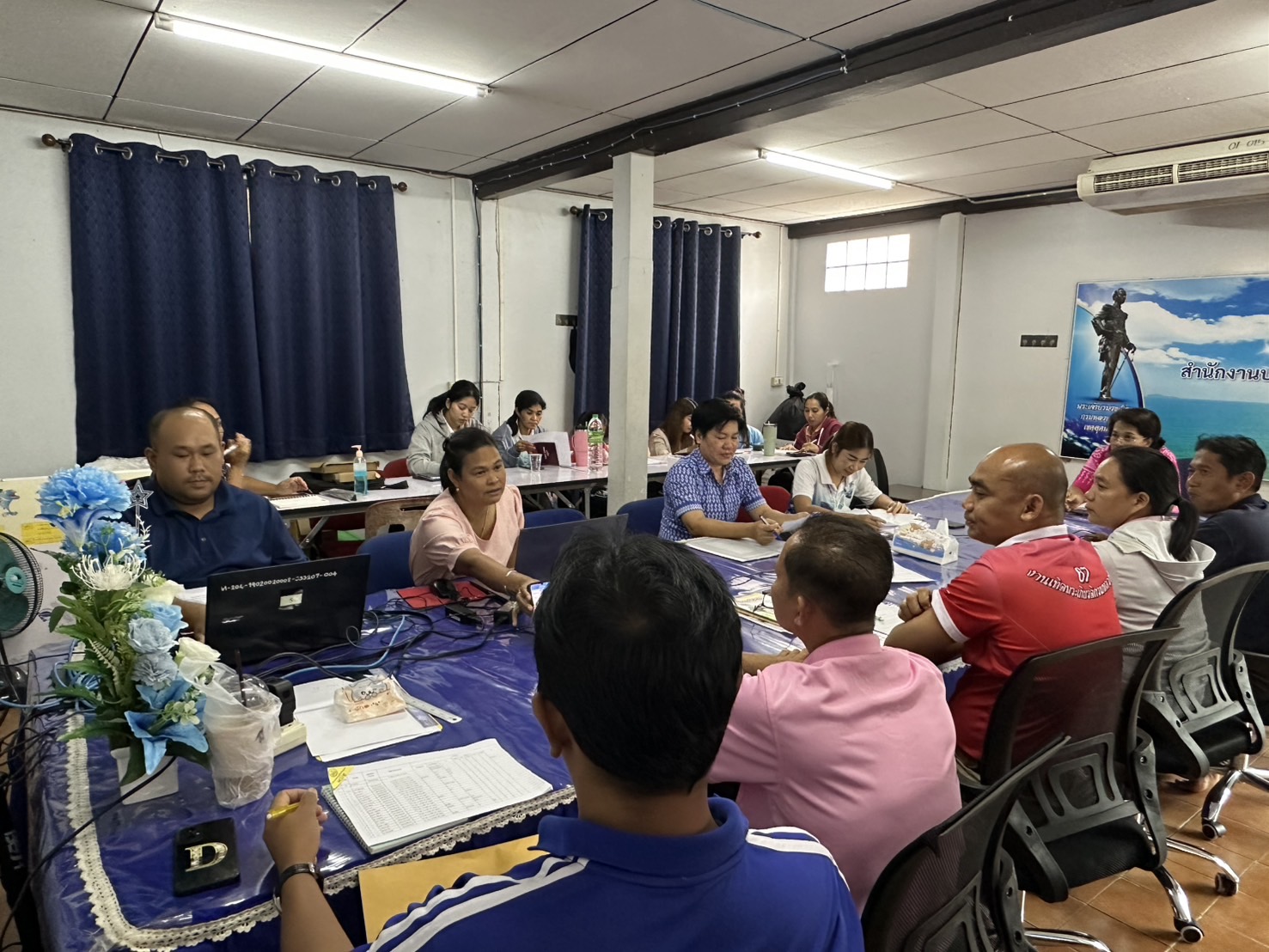 ประชุมข้าราชการ พนักงานราชการ พนักงานจ้างเหมา สังกัดสำนักงานประมงจังหวัดชุมพร ประจำเดือนพฤษภาคม-มิถุนายน 2568