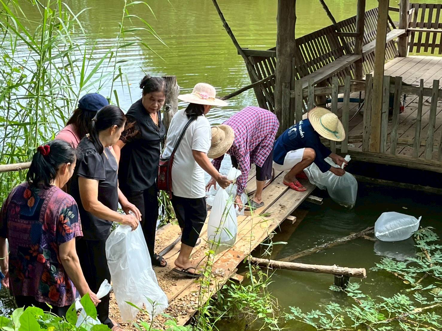 โครงการบริหารจัดการทรัพยากรประมงเพิ่มผลผลิตในแหล่งน้ำชุมชน เพื่อสร้างรายได้ และลดค่าครองชีพของประชาชน ปี พ.ศ.2568
