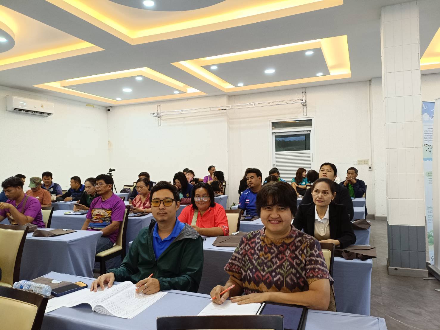 การเข้าร่วมการประชุมรับฟังความคิดเห็น เพื่อพิจารณา (ร่าง) คู่มือแนวทางการบริหารจัดการพื้นที่ถิ่นที่อยู่อาศัยของนกน้ำอพยพ