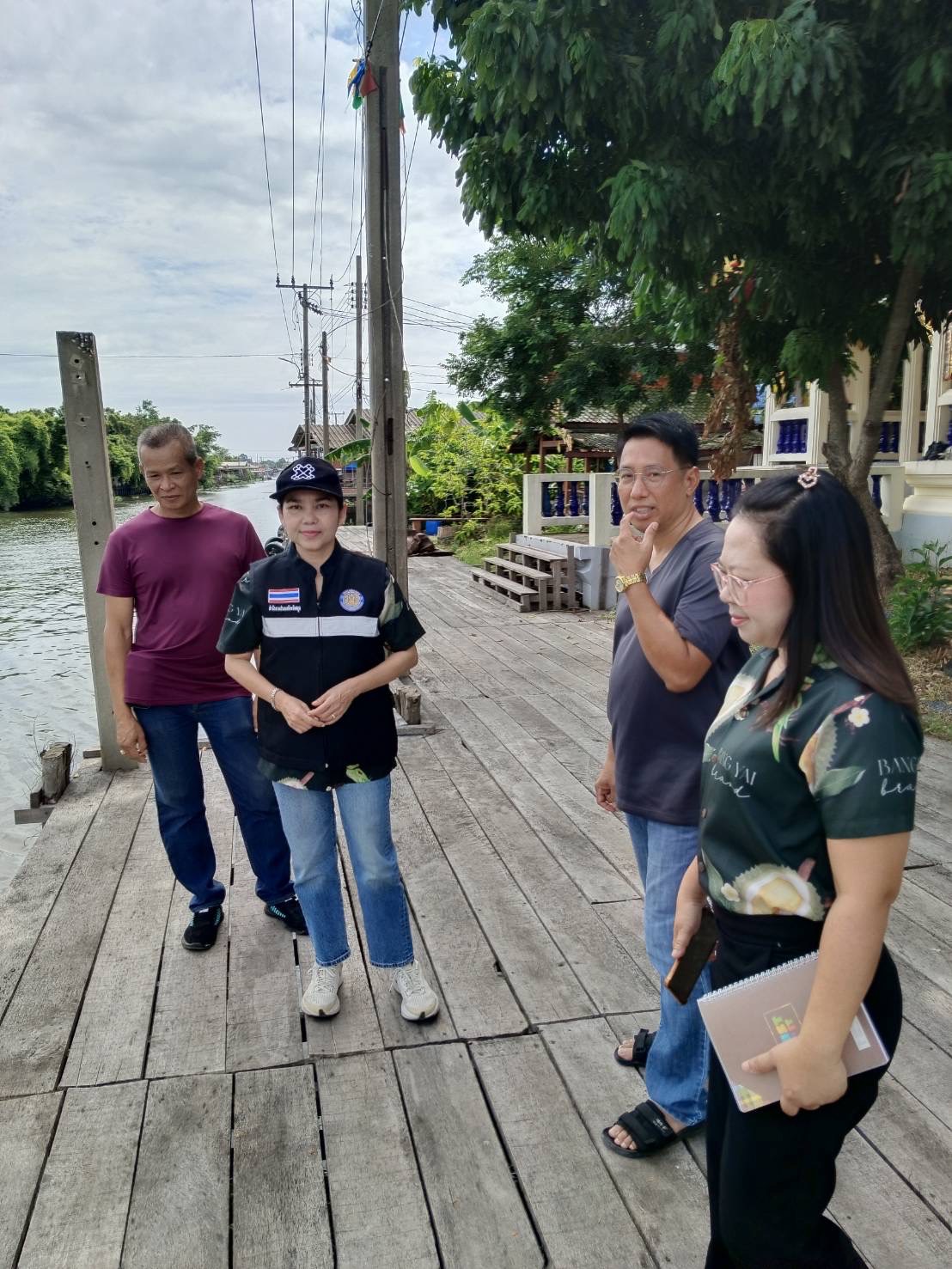(อ.บางใหญ่) การสำรวจและเตรียมความพร้อมสถานที่การจัดงานกิจกรรมจิตอาสาและปล่อยพันธุ์สัตว์น้ำเฉลิมพระเกียรติพระบาทสมเด็จพระเจ้าอยู่หัว..คลิก