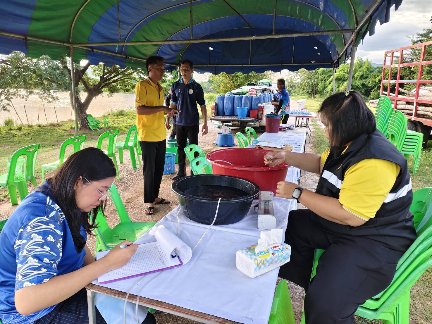 กิจกรรมเพิ่มผลผลิตสัตว์น้ำในแหล่งน้ำชุมชน