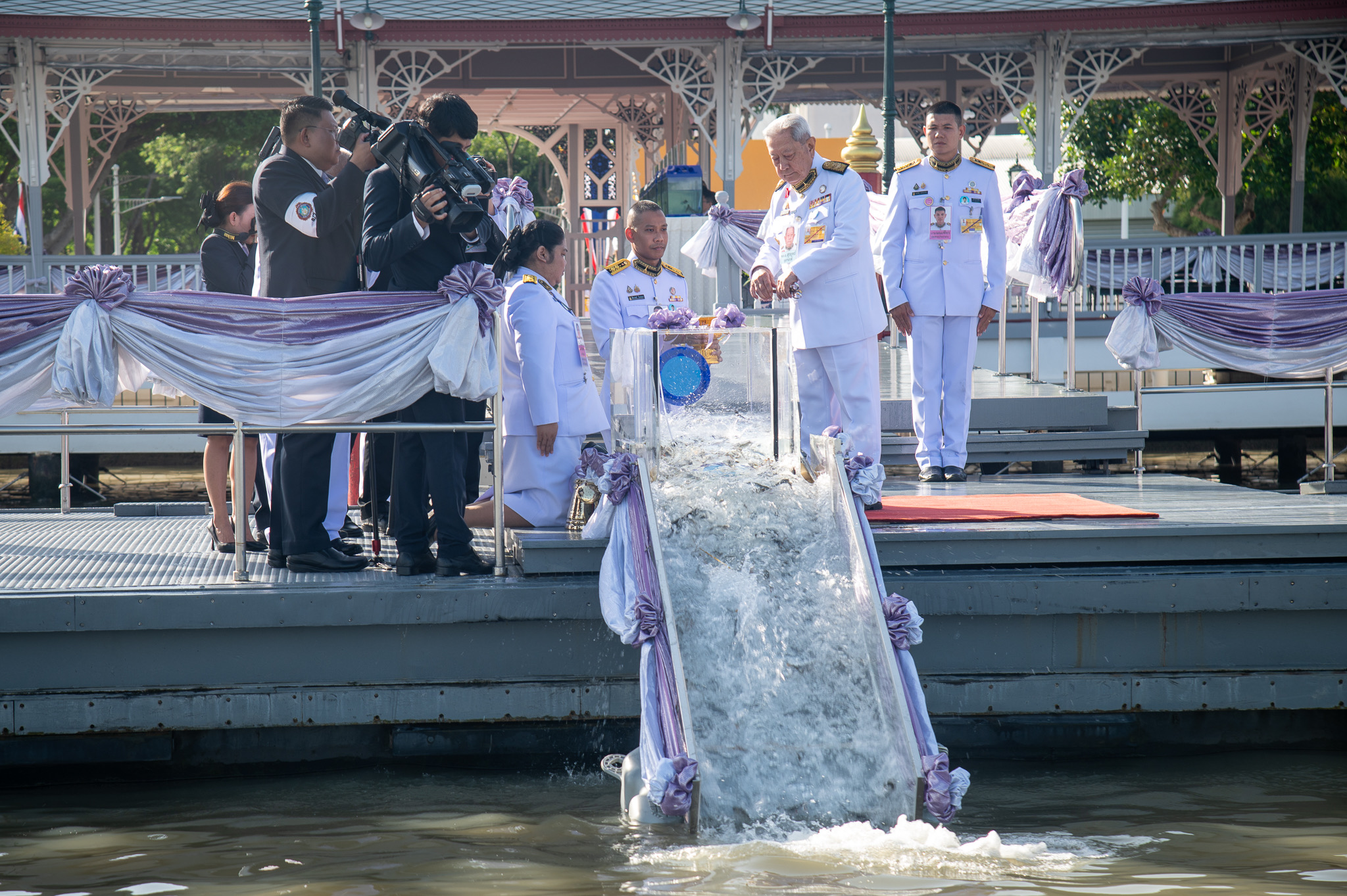 ประธานองคมนตรี เป็นผู้แทนพระองค์ พระเจ้าวรวงศ์เธอ พระองค์เจ้าโสมสวลี กรมหมื่นสุทธนารีนาถ ไปในการบำเพ็ญพระกุศลปล่อยพันธุ์สัตว์น้ำ เนื่องในโอกาสวันคล้ายวันประสูติ วันที่ ๑๓ กรกฎาคม ๒๕๖๘..คลิก