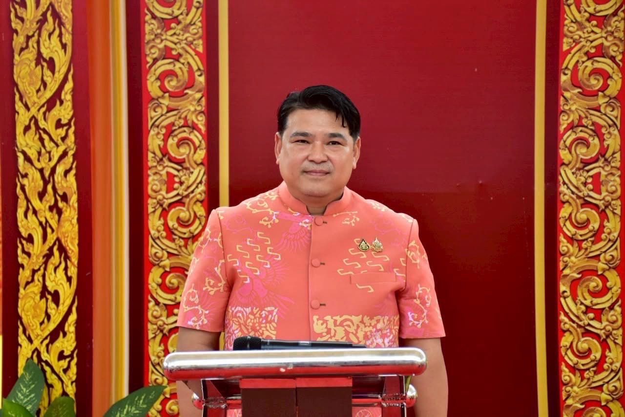 เข้าร่วมพิธีเปิดงานประเพณีแห่เทียนพรรษา ประจำปี 2568