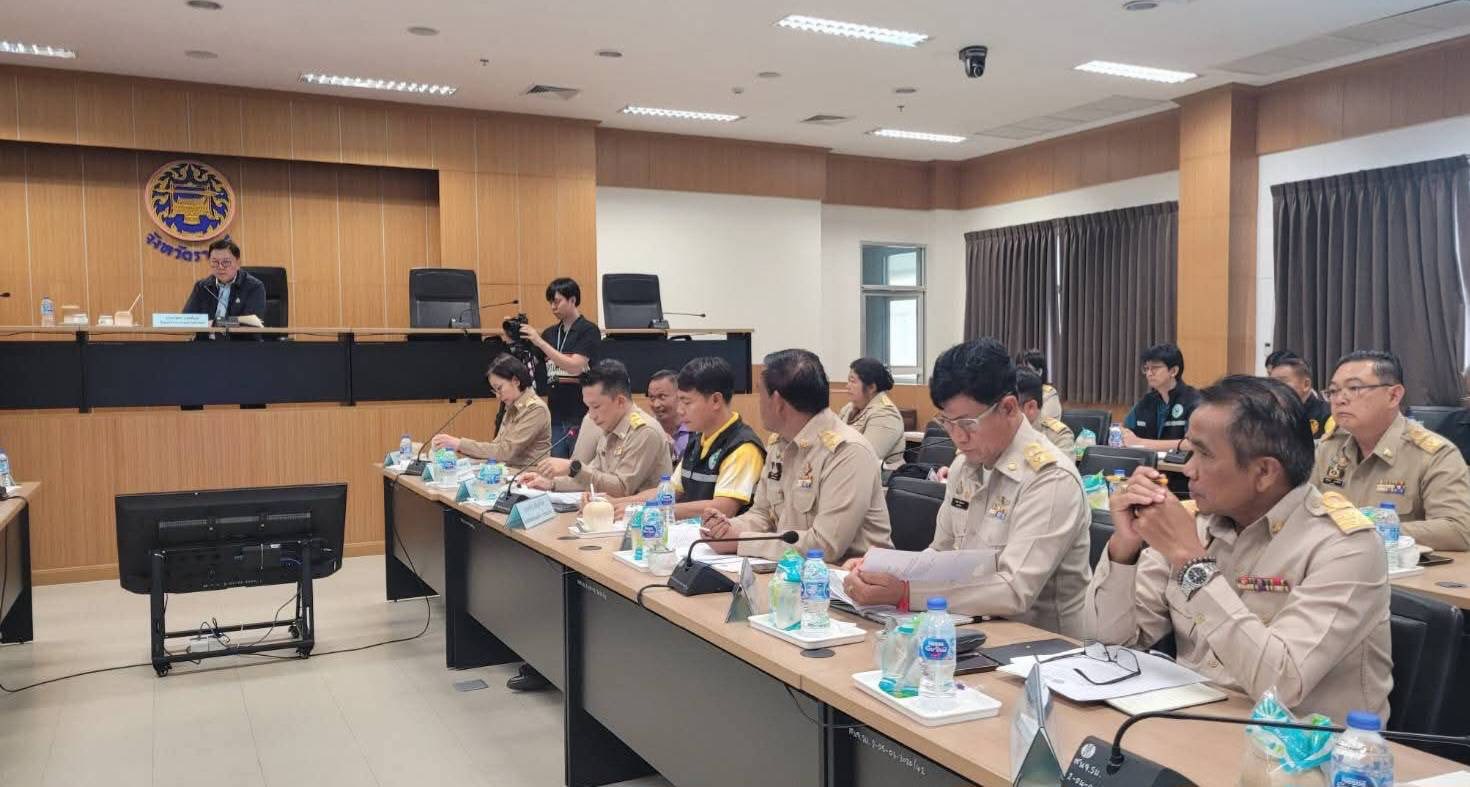 เข้าร่วมประชุมแก้ไขปัญหาราคามะพร้าวน้ำหอมตกต่ำและร่วมกันหาแนวทางการแก้ไขปัญหาอย่างยั่งยืน จังหวัดราชุรี..คลิก