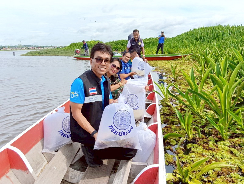 ร่วมปล่อยปลาดุกอุย ลงสู่ทะเลน้อย อ.ควนขนุน จ.พัทลุง..คลิก