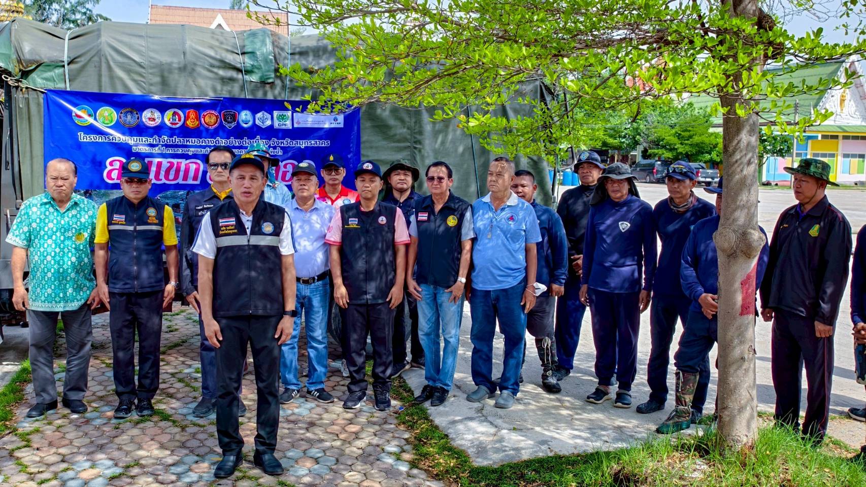 ร่วมกิจกรรมลงแขกลงคลอง ตัดวงจรการแพร่ระบาดของปลาหมอคางดำ ณ บริเวณแหล่งน้ำ วัดบางน้ำวน