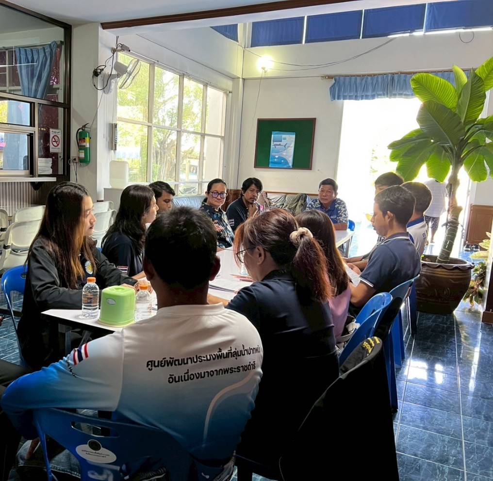  วันพฤหัสบดีที่ 17 ก.ค. 68 กองพัฒนาระบบการรับรองมาตรฐานสินค้าประมงและหลักฐานเพื่อการสืบค้น ร่วมกับศูนย์วิจัยและพัฒนาการเพาะเลี้ยงสัตว์น้ำชายฝั่งฉะเชิงเทรา (ศพช.ฉะเชิงเทรา) เข้าตรวจติดตามคุณภาพภายในของหน่วยตรวจประเมินนำร่อง ศูนย์พัฒนาประมงพื้นที่ลุ่มน้ำปากพนัง อันเนื่องมาจากพระราชดำริ (ศพล.ปากพนัง) ประจำปี 2568