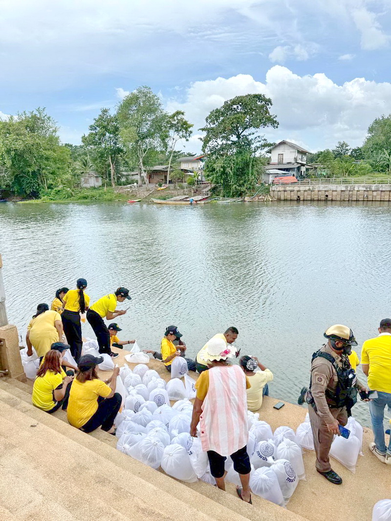 สนับสนุนพันธุ์ปลากินพืช เพื่อปล่อยลงสู่คลองชะอวด อ.ชะอวด จ.นครศรีธรรมราช