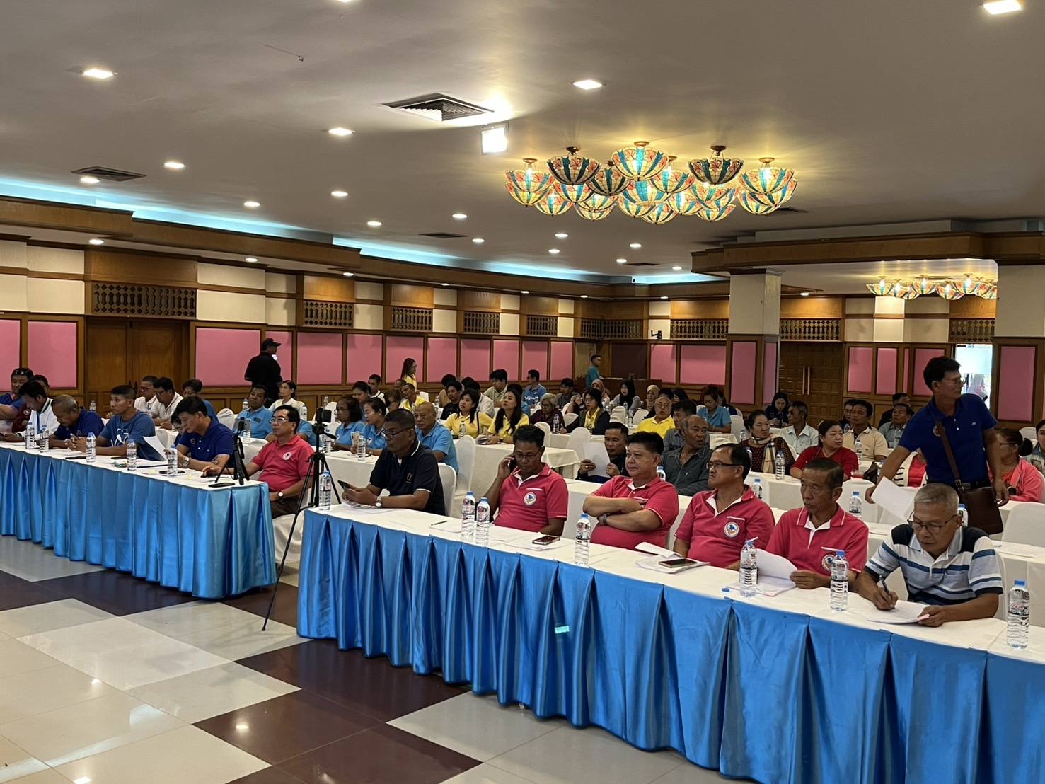 กองวิจัยและพัฒนาสุขภาพสัตว์น้ำเข้าร่วมการประชุมเพื่อสร้างความเข้าใจและเสนอแนวทางการพัฒนาอุตสาหกรรมกุ้งไทยอย่างยั่งยืน