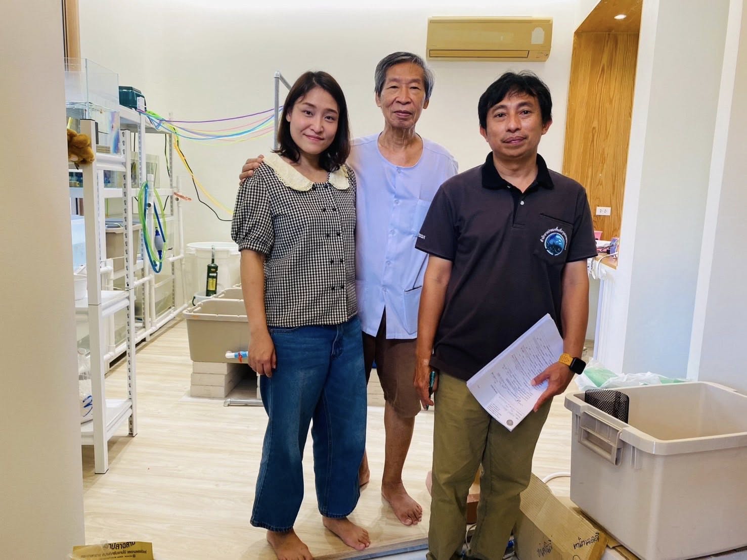 สำนักงานประมงพื้นที่กรุงเทพมหานครลงพื้นที่ตรวจสอบบ่อเกษตรกรผู้เลี้ยงสัตว์น้ำ ทบ.1 และผู้ประกอบการด้านการประมง ทบ.2 เขตทวีวัฒนา และเขตบางแคกรุงเทพมหานคร