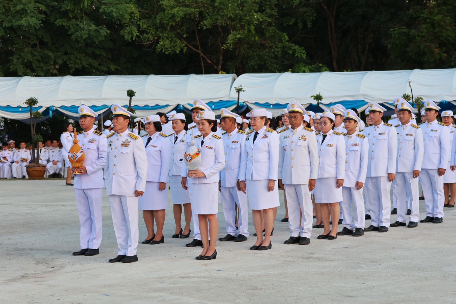 ร่วมพิธีถวายเครื่องราชสักการะ วางพานพุ่ม และพิธีจุดเทียนถวายพระพรชัยมงคลเนื่องในโอกาสวันเฉลิมพระชนมพรรษา 12 สิงหาคม 2568 สมเด็จพระนางเจ้าสิริกิติ์ พระบรมราชินีนาถ พระบรมราชชนนีพันปีหลวง