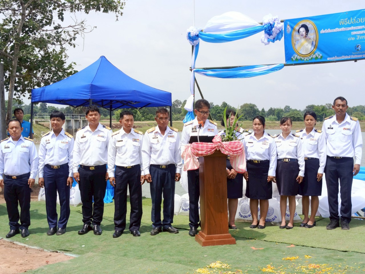 ปล่อยพันธุ์สัตว์น้ำ เนื่องในโอกาสวันเฉลิมพระชนมพรรษา สมเด็จพระนางเจ้าสิริกิติ์ พระบรมราชินีนาถ พระบรมราชชนนีพันปีหลวง ประจำปี 2568