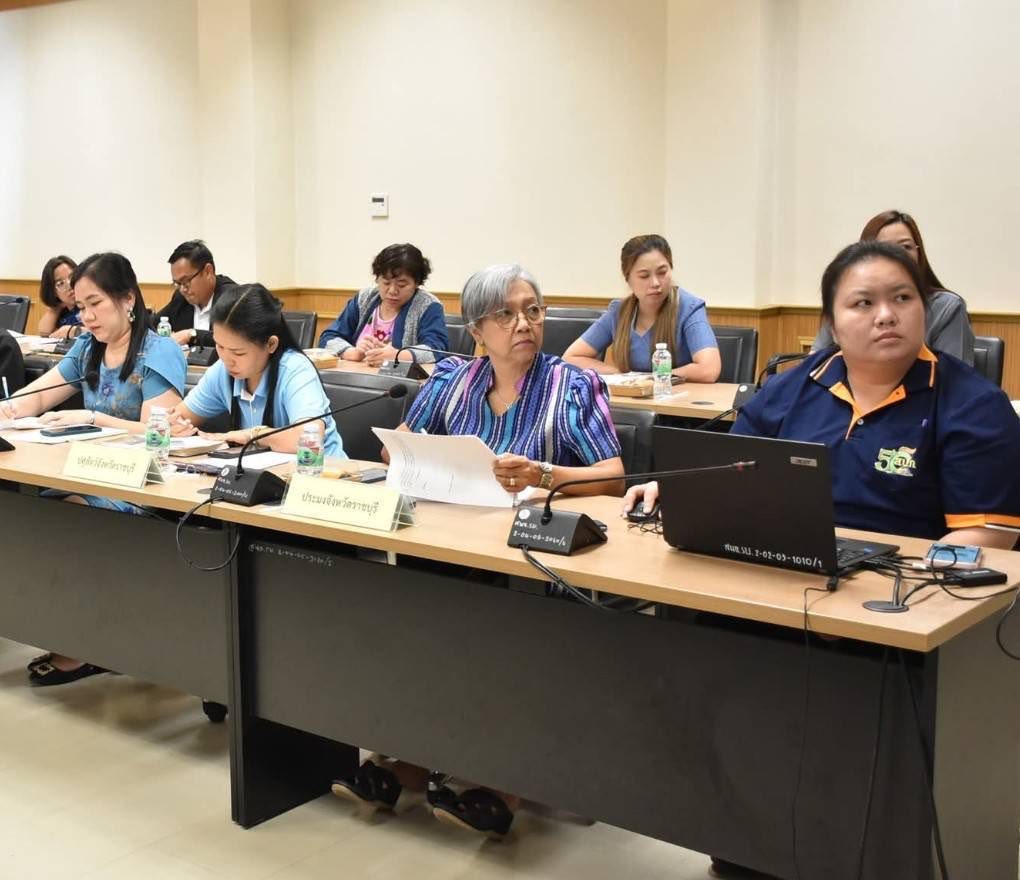 เข้าร่วมประชุมคณะทำงานสนับสนุนภารกิจการดำเนินงานจัดที่ดินทำกินในเขตปฏิรูปที่ดิน..คลิก