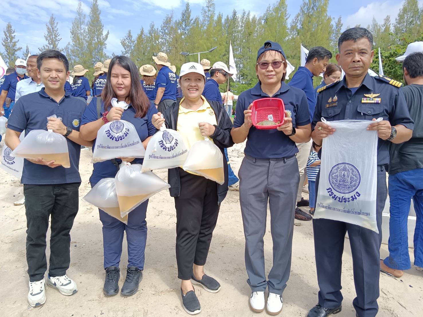 ร่วมกิจกรรมปล่อยพันธุ์สัตว์น้ำเพื่อเพิ่มทรัพยากรทางทะเลและชายฝั่งพื้นที่จังหวัดระยอง ปีที่ 23 ประจำปี 2568