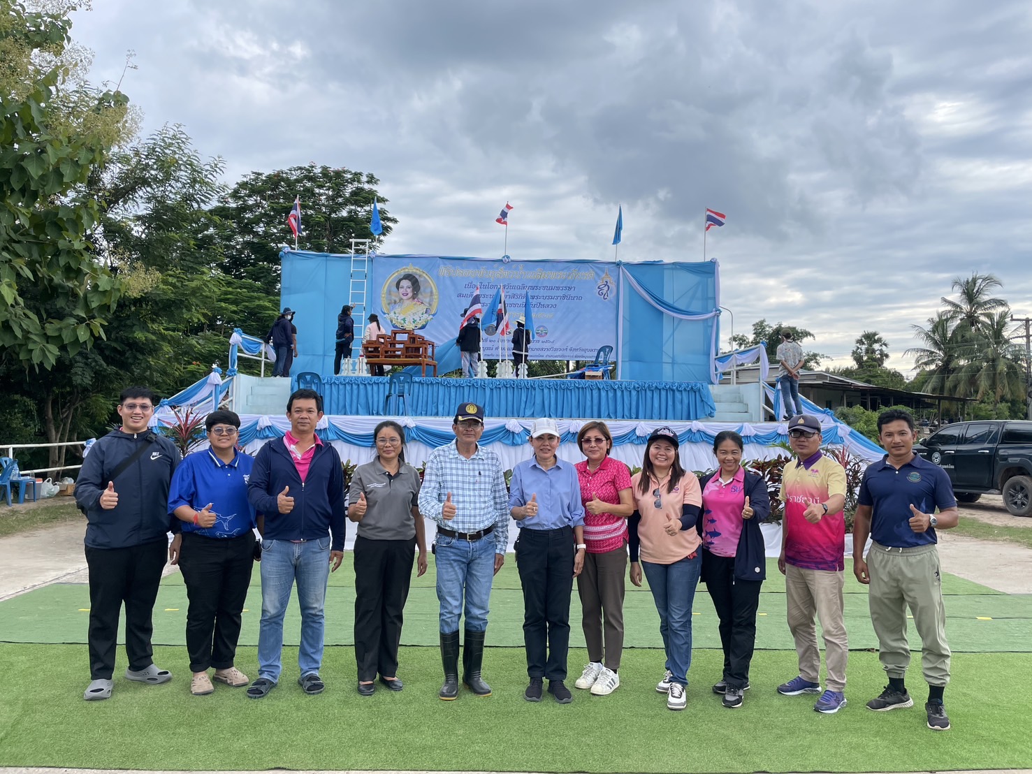 ประมงอุบลฯ เตรียมสถานที่จัดงาน