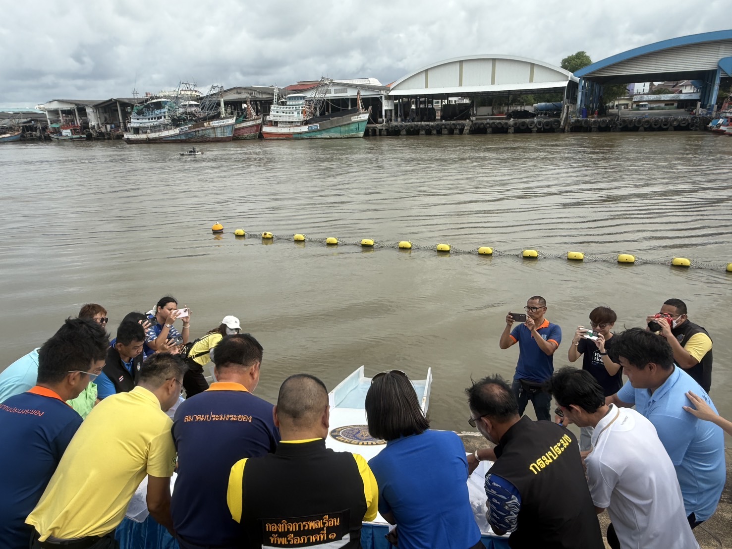 ร่วมงานทำบุญหัวแหลม(แหลมเจริญ) และร่วมปล่อยพันธุ์สัตว์น้ำ