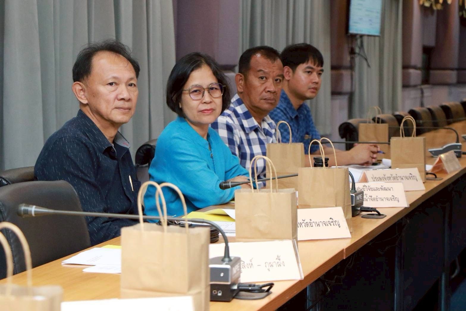  เข้าร่วมประชุมคณะกรรมการดำเนินงานโครงการอนุรักษ์พันธุกรรมพืชอันเนื่องมาจากพระราชดำริสมเด็จพระเทพรัตนราชสุดาฯ สยามบรมราชกุมารี (อพ. สธ.)