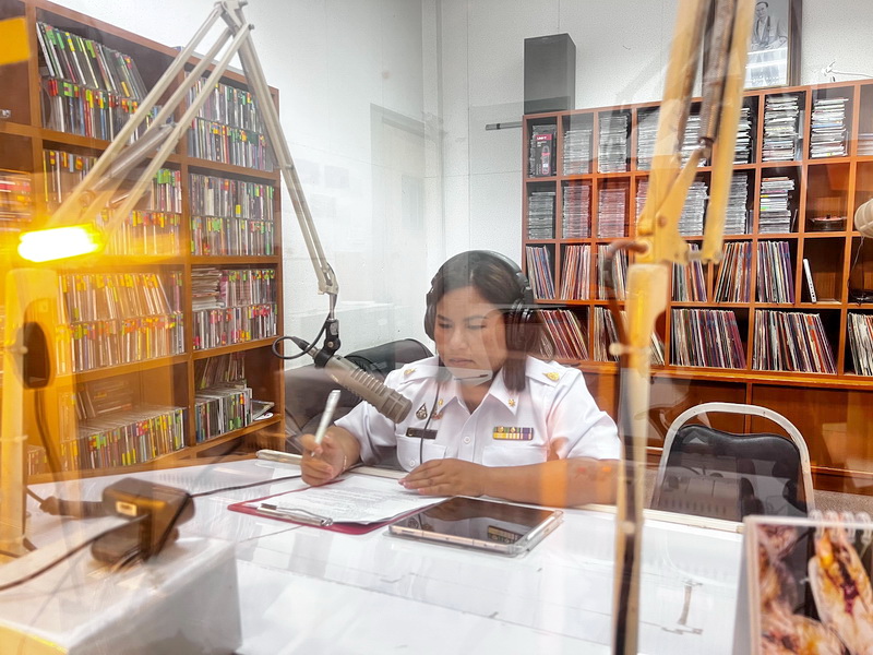 ร่วมจัดรายการ ที่นี่-พัด-ทะ-ลุง ณ สถานีวิทยุ อสมท พัทลุง FM 95.75 MHz..คลิก